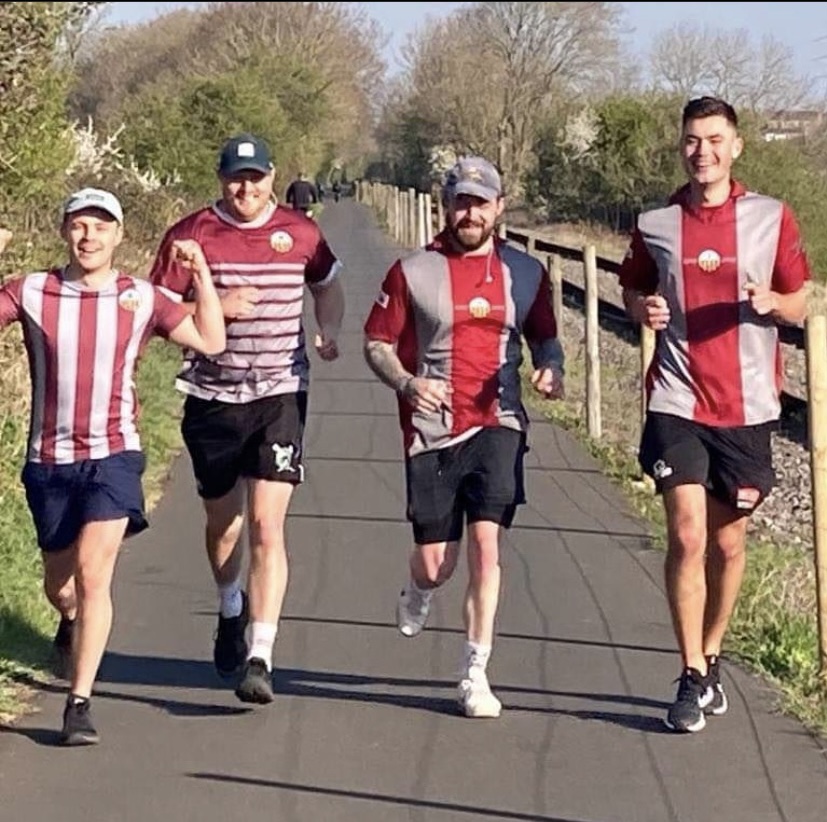 Lloyd Kembrey and friends on a training run